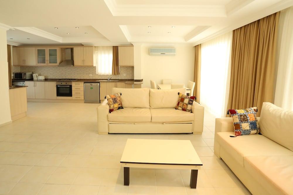 Orka Platinium Villas