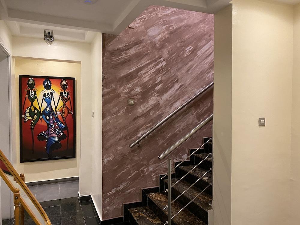 Box Residence Hotel & Apartment