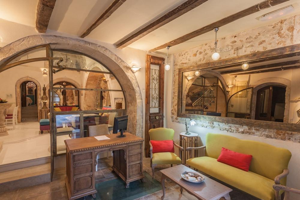 Hamam Oriental Suites