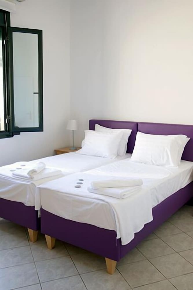 Geo Holidays Studios