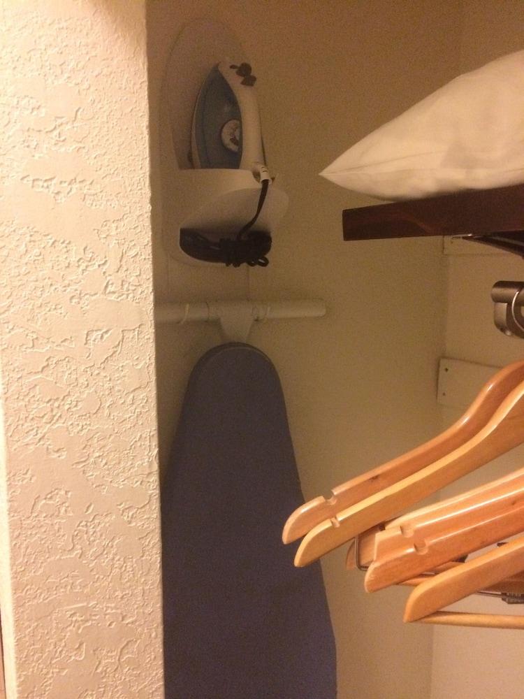 Hollywood Beach Resort - Studio With 2 Double Beds