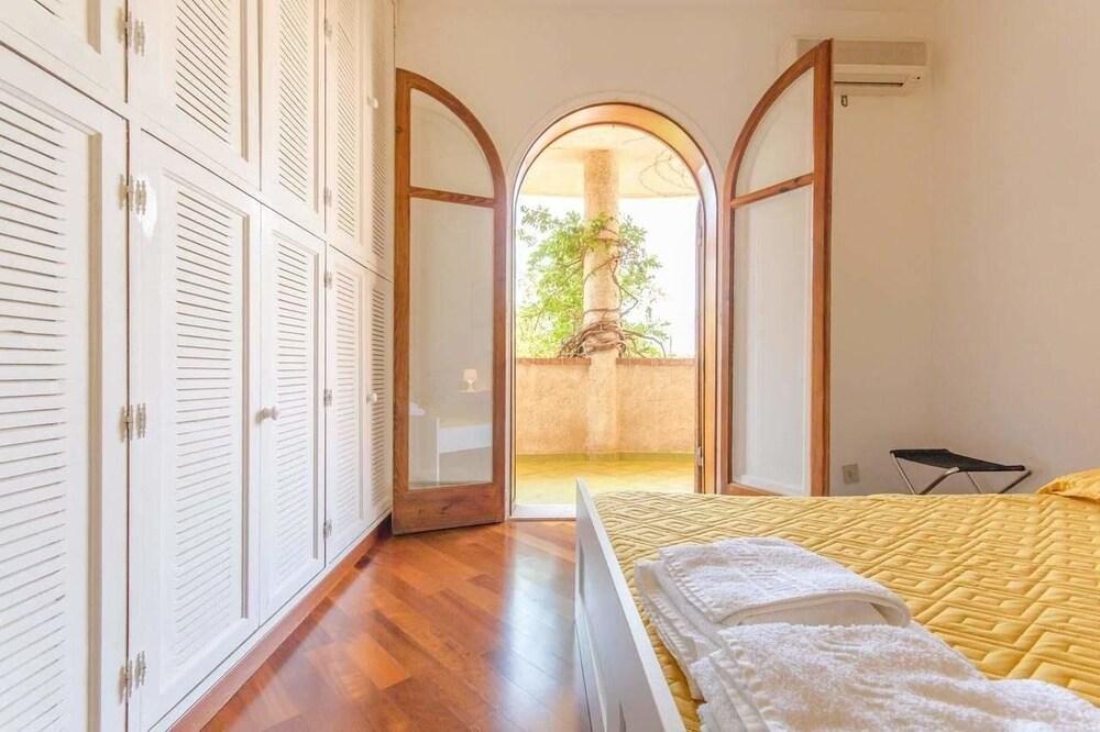 Don Ciccio Sea House