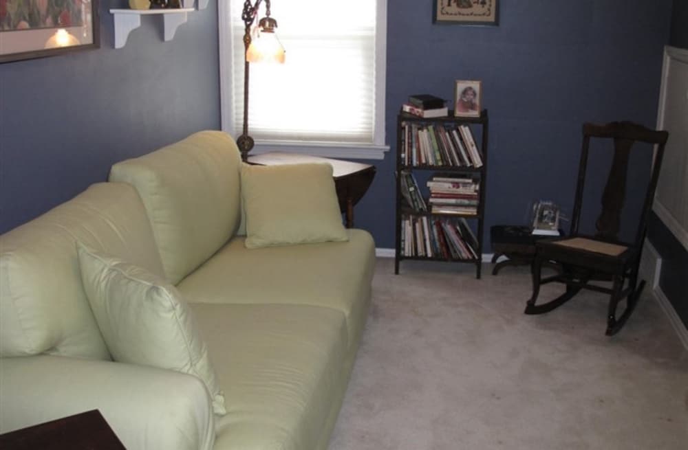 The Birdhouse Bed & Breakfast