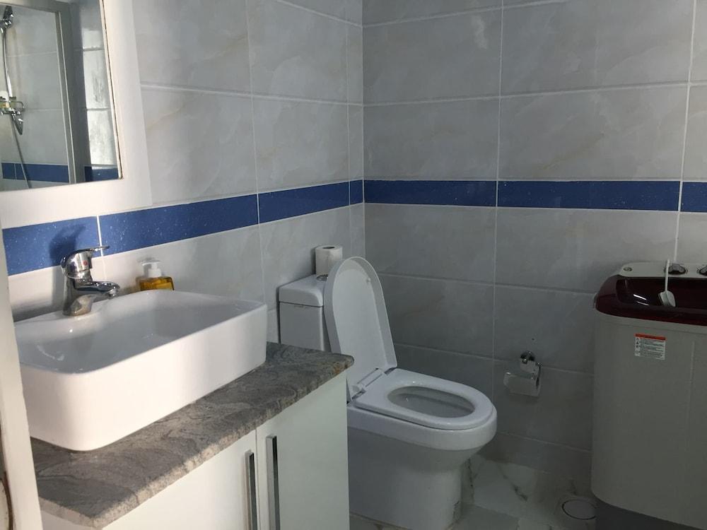 Al Bahr Hotel & Restaurant