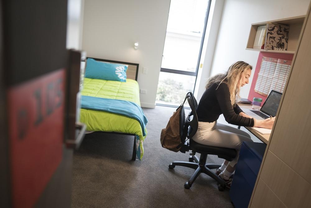 Campus Summer Stays - Otago Village