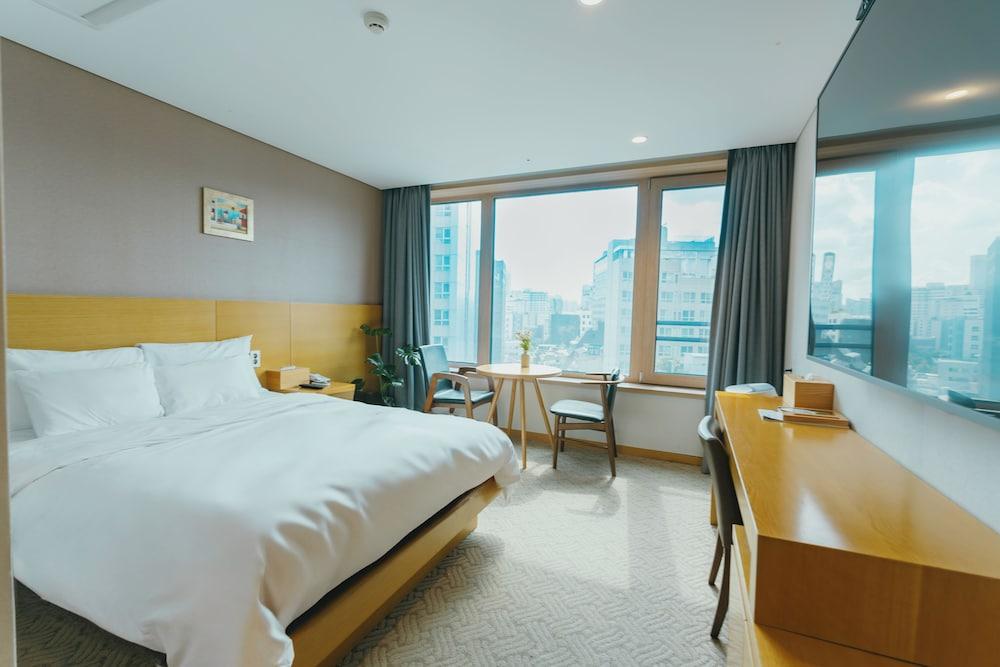 Jongno Lumia Tourist Hotel