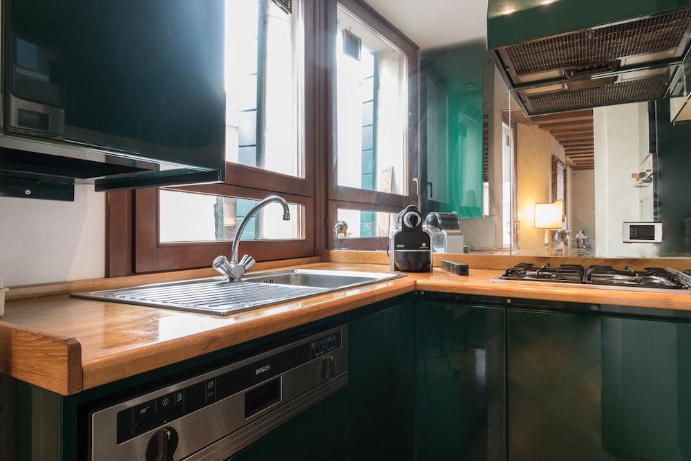 La Fenice Theatre Exclusive Flat