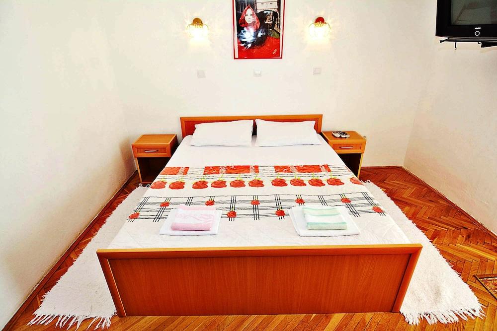 Apartments Marinovic