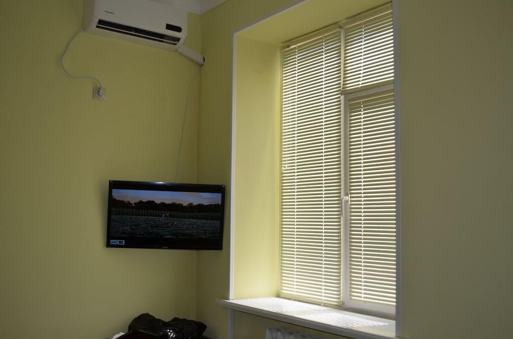 Uyut on Prospekt Putina 19