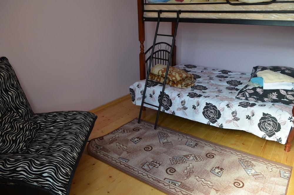 Uyut on Prospekt Putina 19