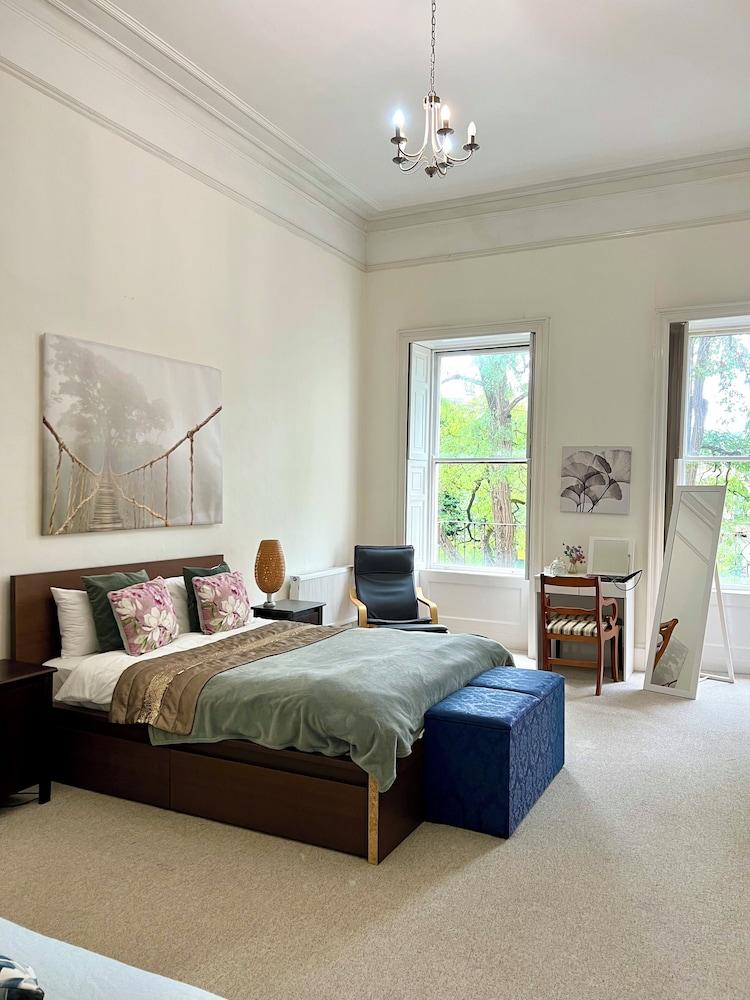 Grosvenor Apartments