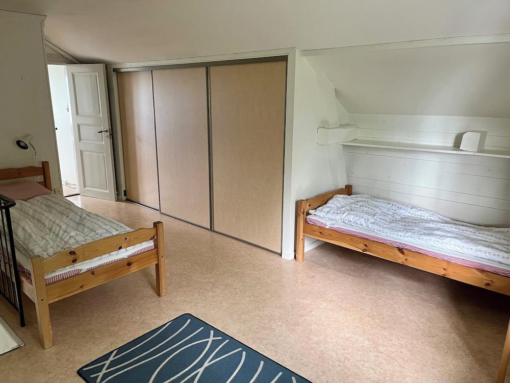 Skeppsdockans Camping & Vandrarhem