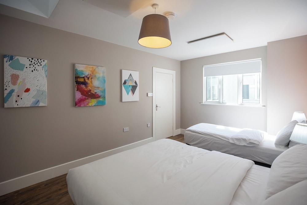 Temple Bar Crowne Square Apartments