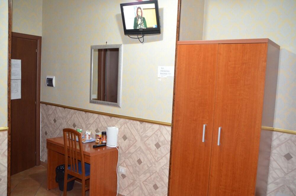 Cristina's Residence