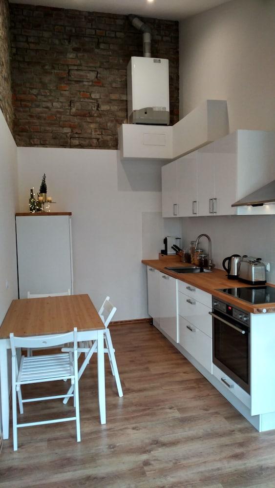 100 m2 - 3 room apartment