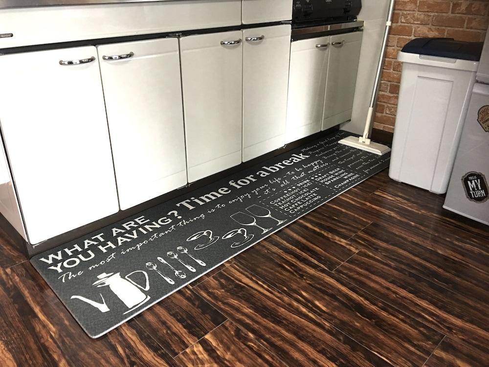 KY Apartment Tsubokawa Naha