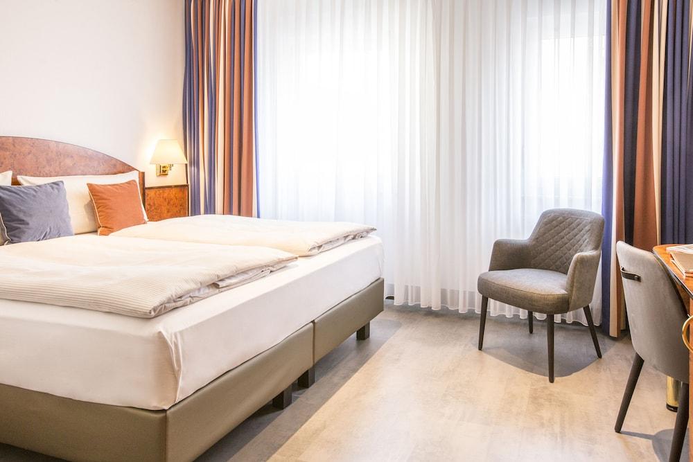 BARDOLINO Fine.Food.Hotel