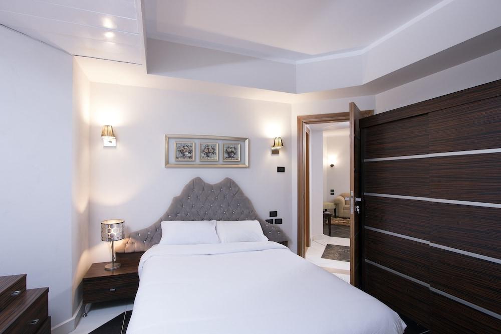 Royal Beach Serviced Apartments