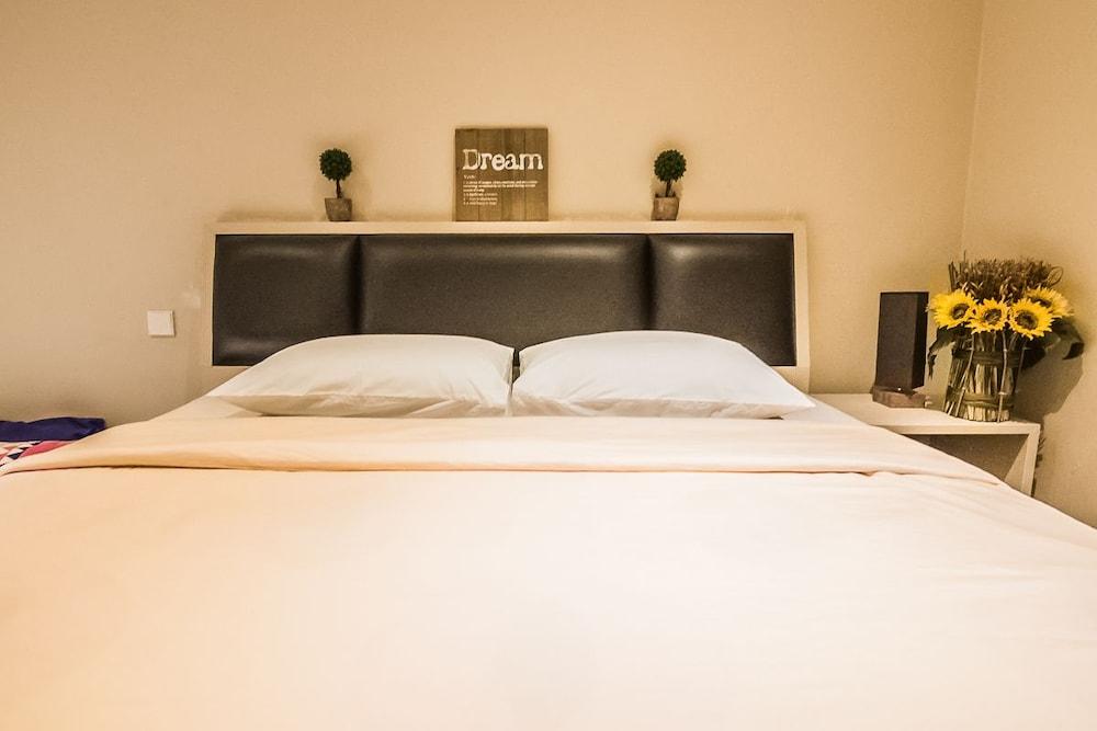 Marina Travellers Suite at Riverson Soho