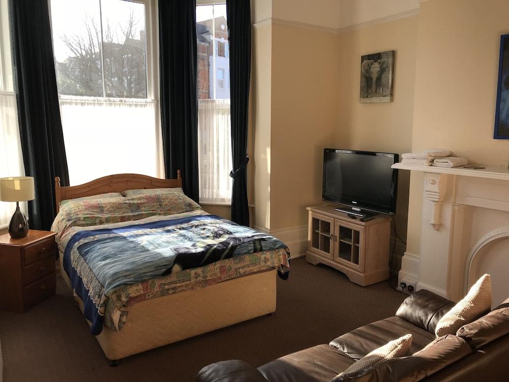 Sunny Lodge Guest House