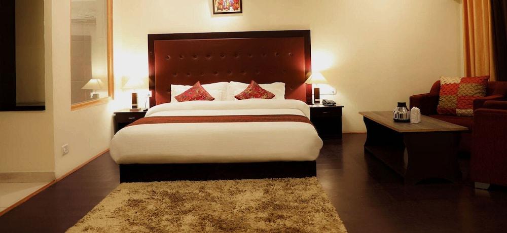 Hotel Ladakh Imperial