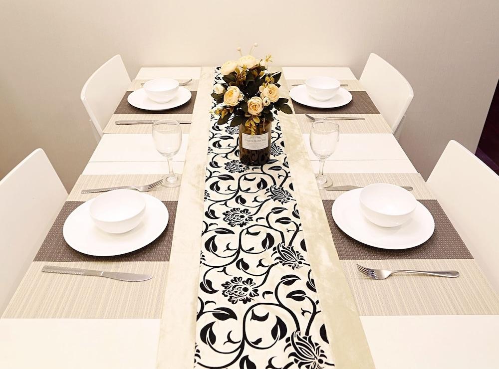 Beijing Sanlitun 2-Bedroom Spacious Apartment