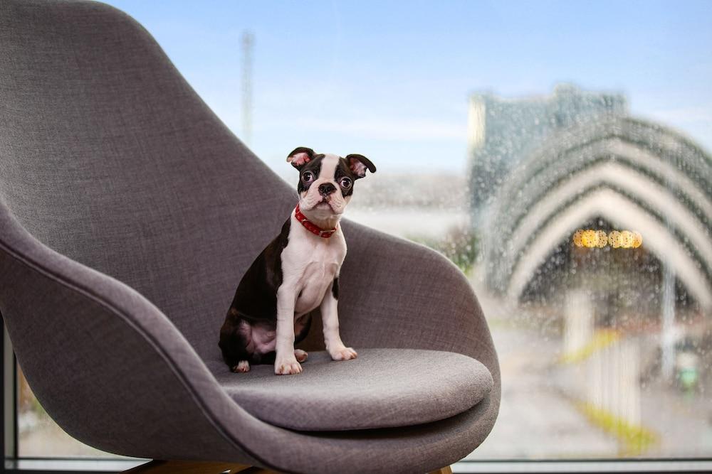 Radisson RED Glasgow