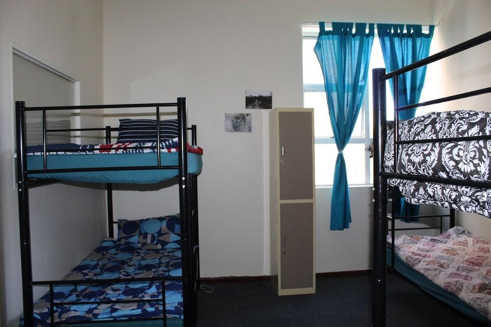 The Courtyard Backpackers