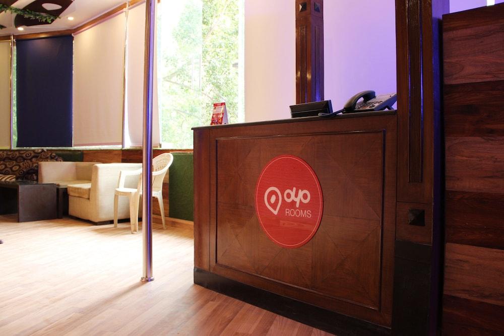 OYO 2407 Hotel Gera's M1