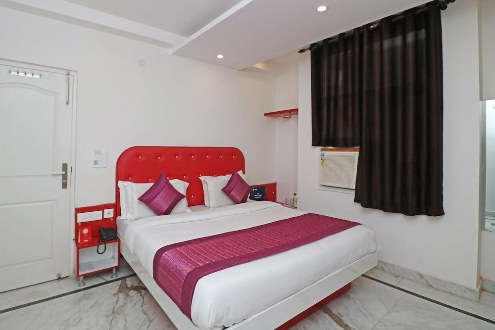 OYO 9821 Gali Hari Mandir