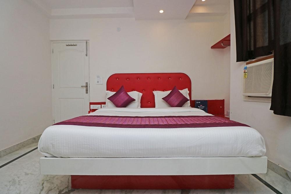 OYO 9821 Gali Hari Mandir