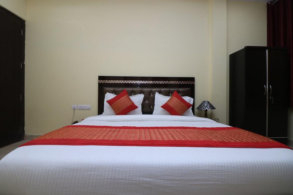 OYO 10013 Ashoka palace