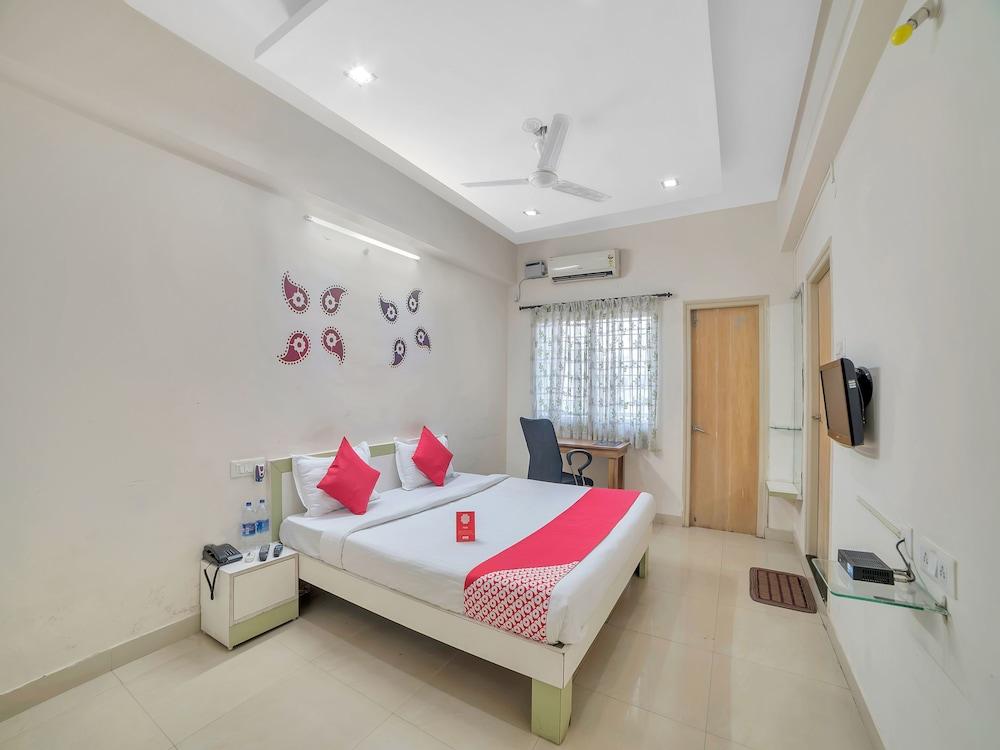 OYO 3607 Apartment Gachibowli