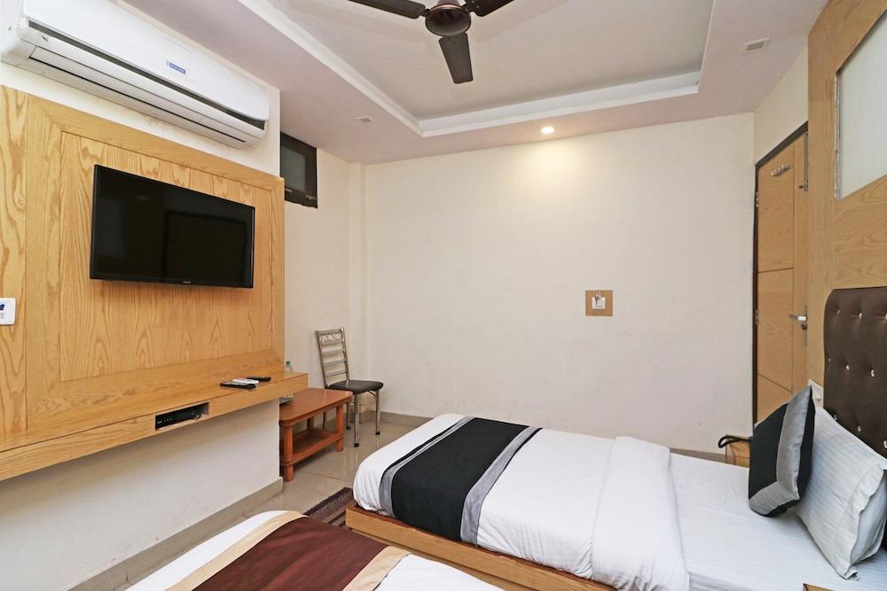 OYO 9233 Hotel Cottage Lord krishna