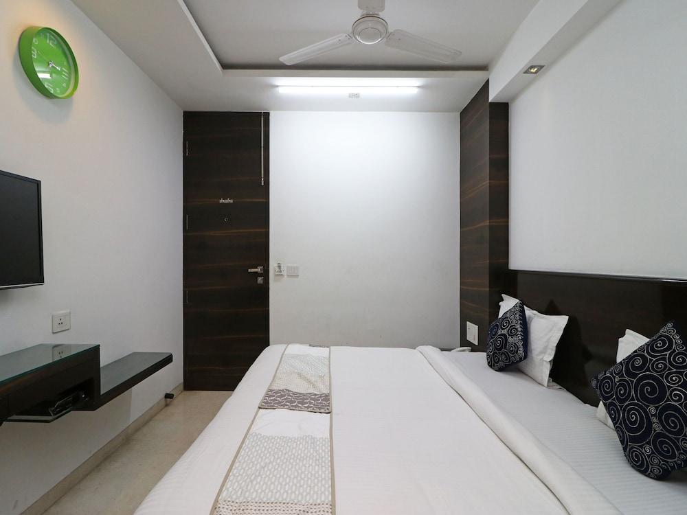 OYO 9536 Bee For Home Stay