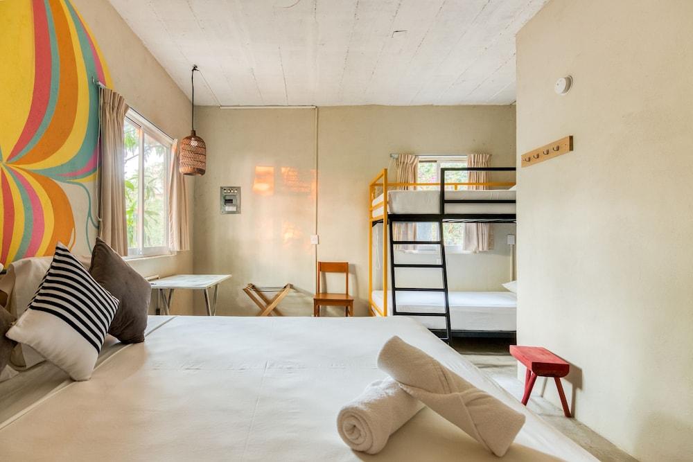 Nílu Puerto Escondido by Selina