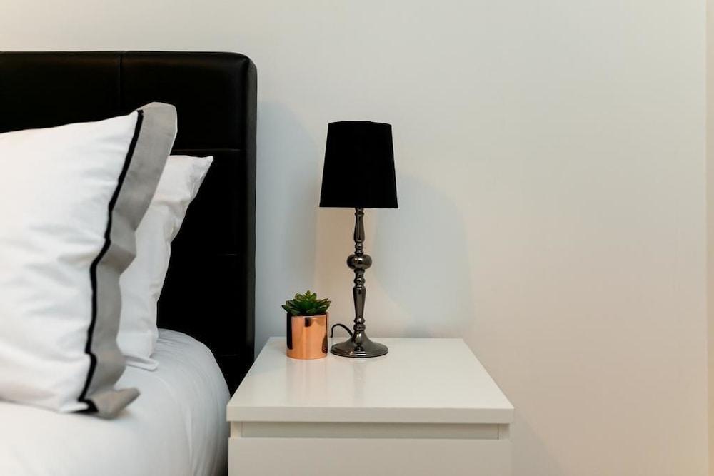 Skyvillion Tower Points - Tower Point Lovely apartment in Enfield London