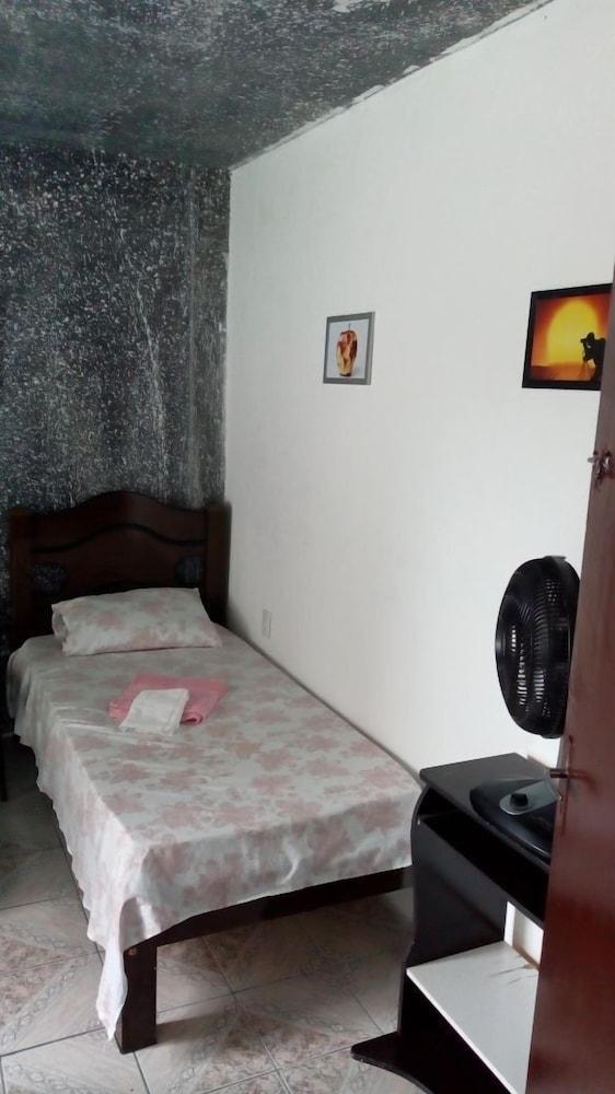 Hostel Ilha das Vinhas