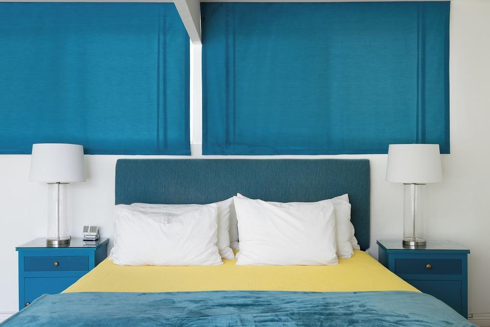 The Monkey Tree by AvantStay – Mid-Century Modern Oasis with Pool