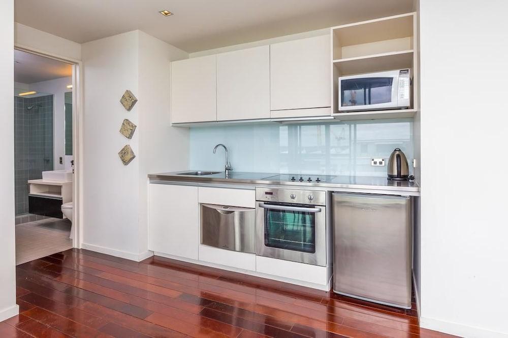 Vibrant Viaduct Harbour