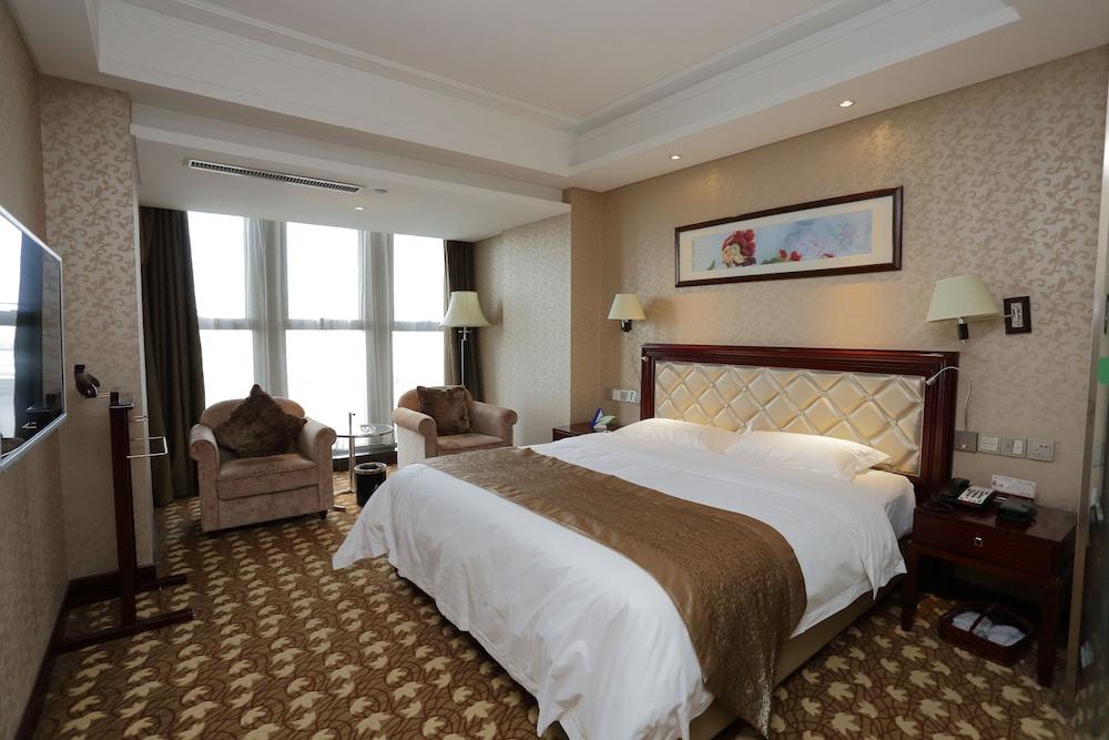 Arcadia International Hotel