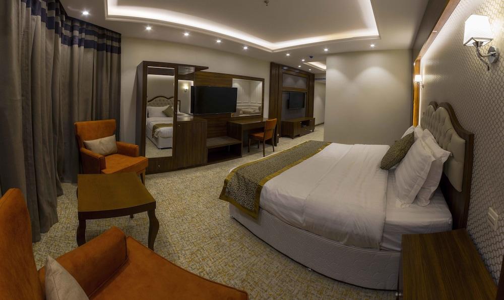 Al-Borg Al-Watheer Serviced Apartments