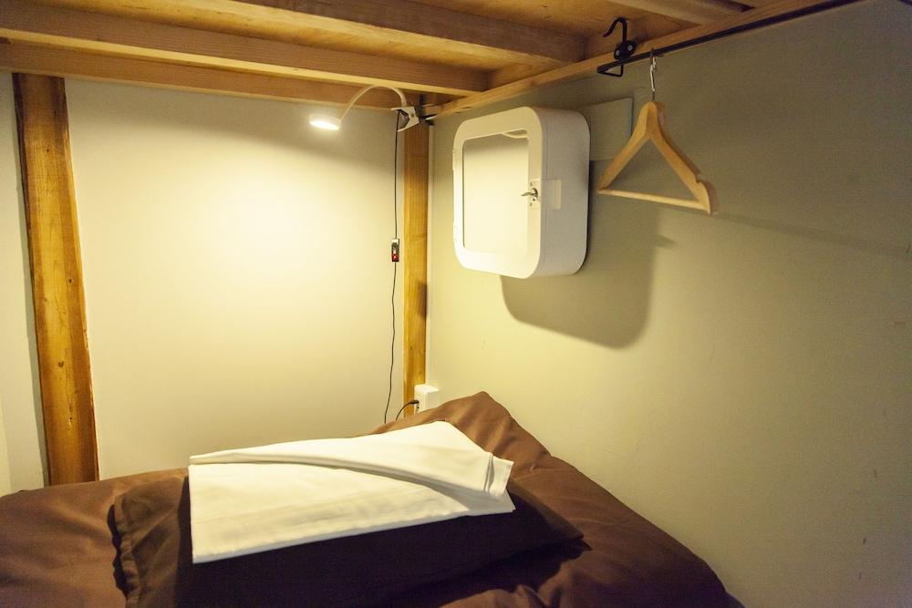 Fukuoka Guesthouse HIVE - Hostel