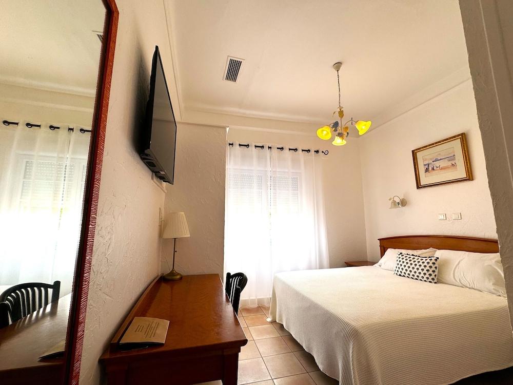 Hôtel Les Flots Bleus