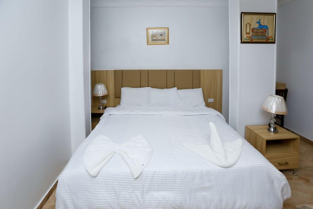 Makadi Pyramids View