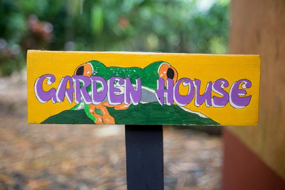 Tree House Beachfront Lodge