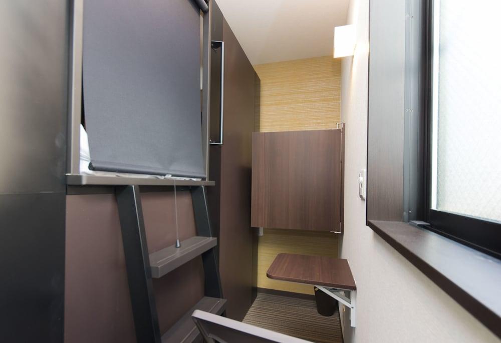 Ryoma Nishiooi I - Hostel