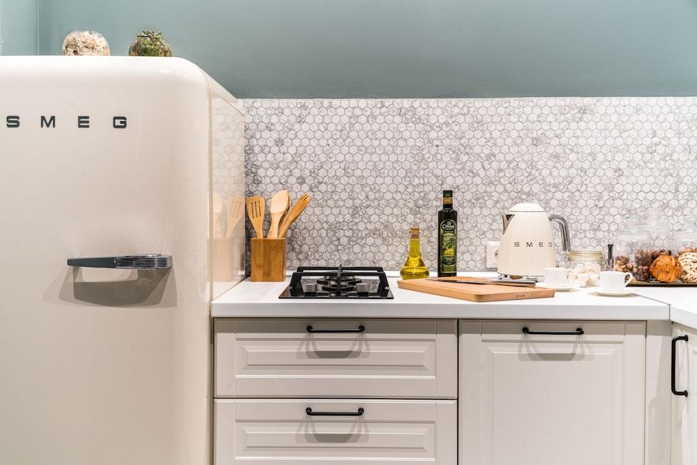 Rubinshteina 12 by Ginza Project