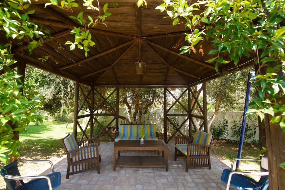 Dimitra Apartment Hotel