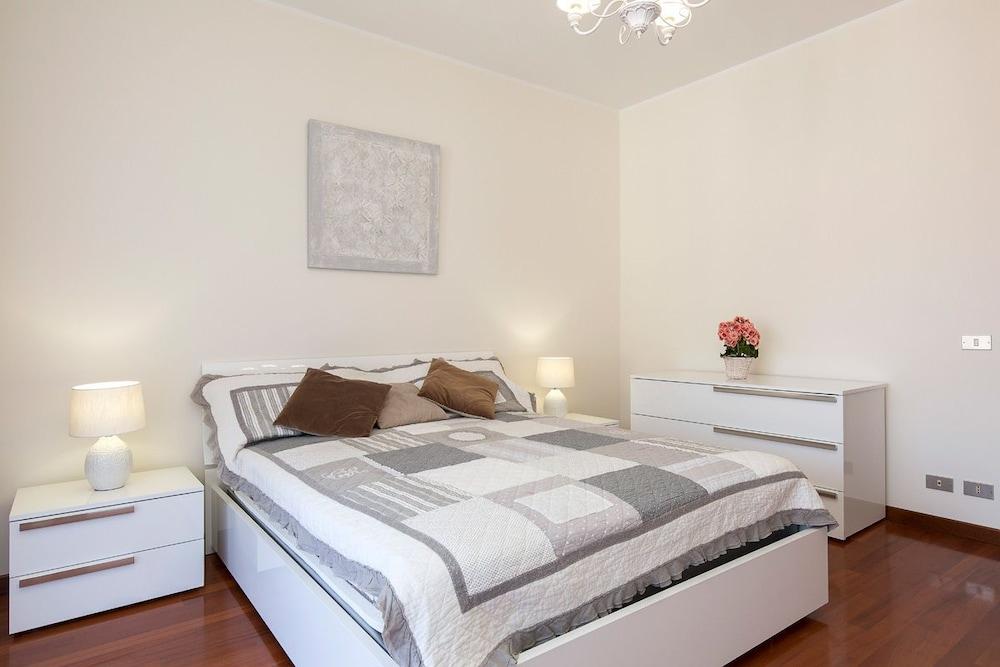 Impero House Rent - D'Azeglio